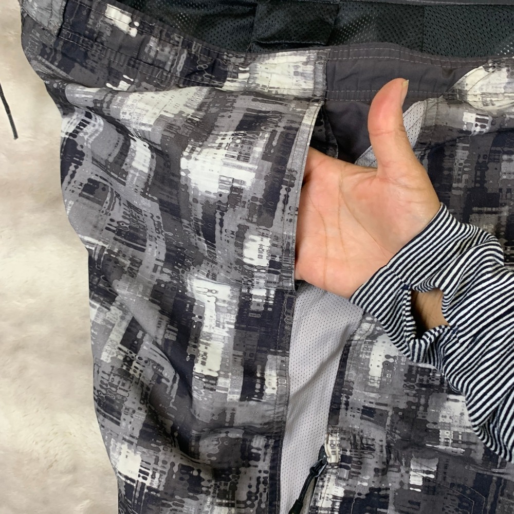 Nike Mens Grey Black Abstract Glitch Print Swim Trunks Board Shorts Size XXL - Picture 4 of 14